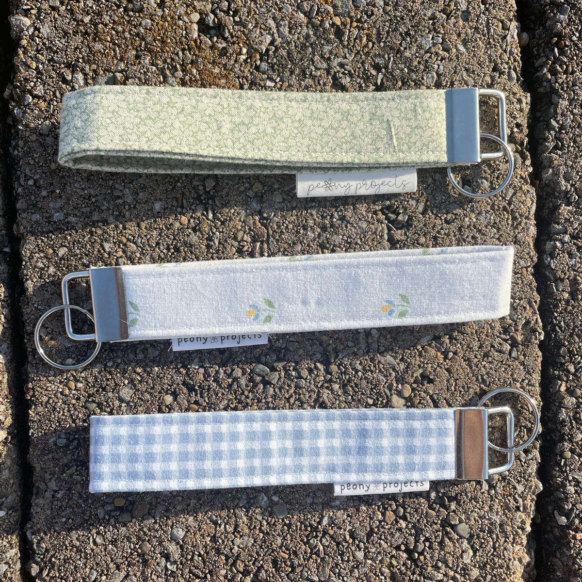Green Floral Keychain Wristlet