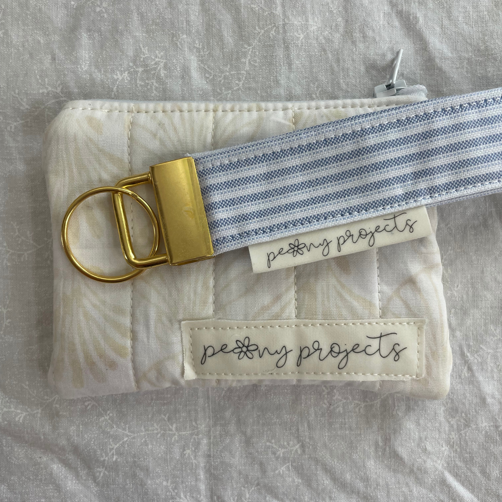Light Shell Keychain Wallet