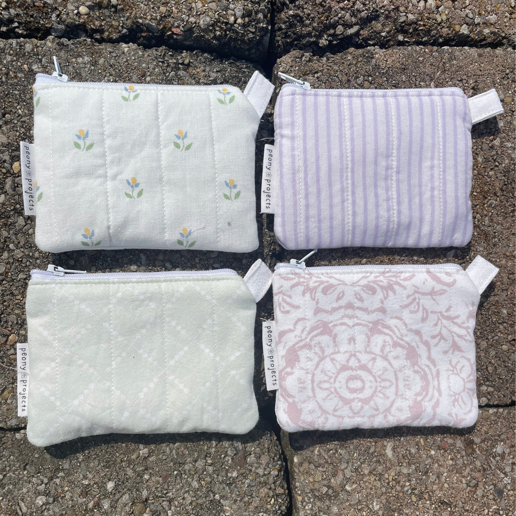 Tiny Tulip Keychain Wallet