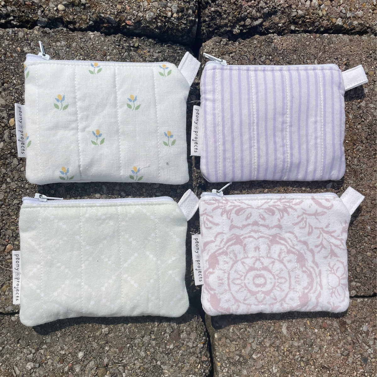Tiny Tulip Keychain Wallet